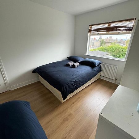 Nice Triple Room At 2 Iveragh Rd-6 Dublin Dış mekan fotoğraf